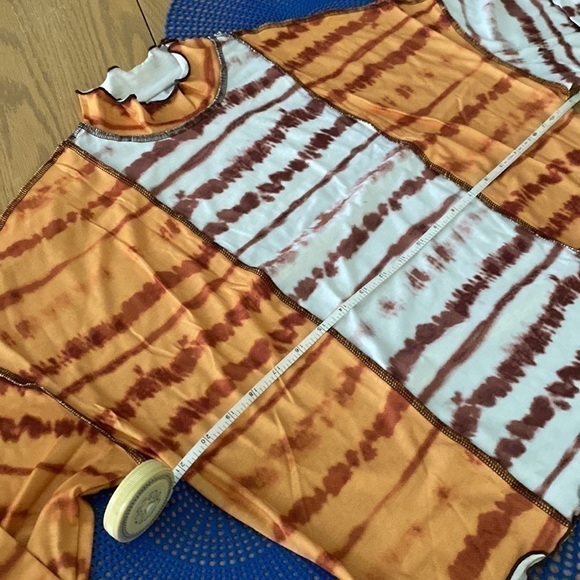 ⭐️ High Fashion Top - Picture 8 of 10